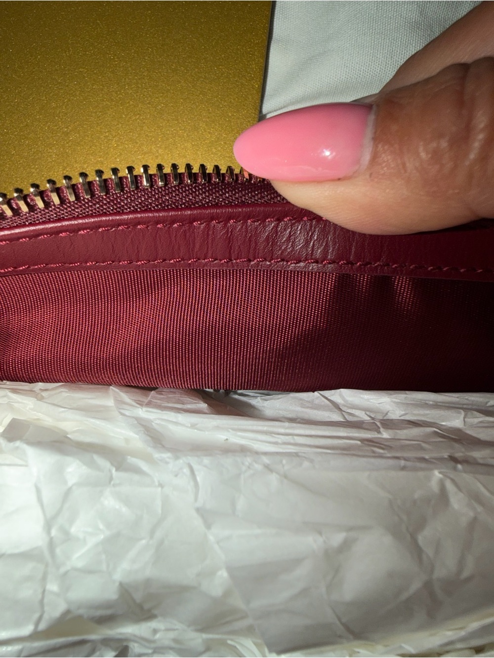 Gucci GG EMBLEM MINI BNIB Patent leather Shoulder bag - Picture 4 of 7
